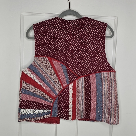VTG Quilted Patchwork Reversible Vest - Picture 5 of 16